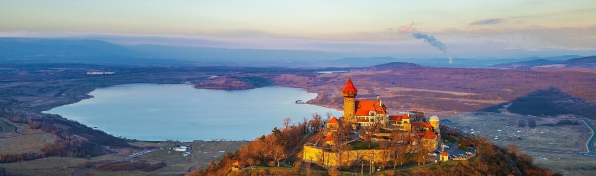 Adobe Stock 753465158 castle Hnevin Petr min