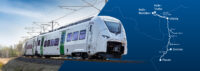 Auf diesem Bild sehen Sie den Siemens Mireo-Zug seitlich während der Fahrt. Recht im Bild ist das Streckennetz der S-Bahn Mitteldeutschland abgebildet.