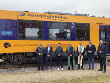 Landkreis Schwandorf übernimmt Zugpatenschaft