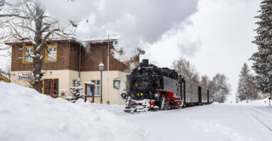Zittauer Schmalspurbahn Kurort Jonsdorf Dampfbahn erleben - hautnah!