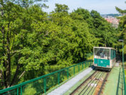 Seilbahn zum Berg Petrin in Prag der Attraktion für Kinder