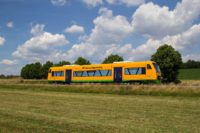 Auf dem Bild sieht man einen Triebwagen der oberpfalzbahn vom Typ Regio-Shuttle.
