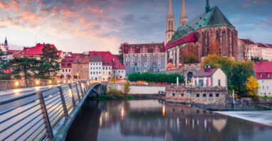 Panorama der Stadt Görlitz bei Dämmerung