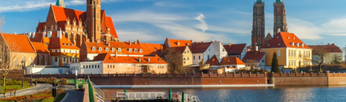 Blick von der Brücke in Richtung der Dominsel