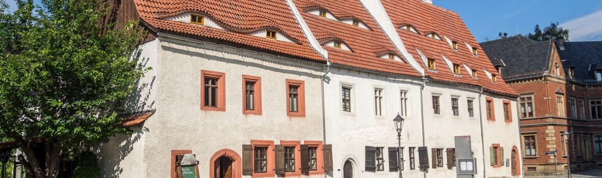 Adobe Stock 163236852 Zwickau Priesterhaeuser Animaflora Pics Stock min
