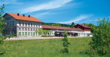 Das Gebäude des Grenzbahnhofs in Bayerisch Eisenstein