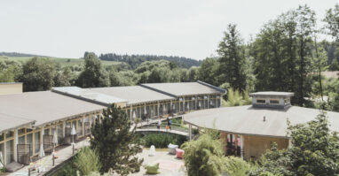 Die Lodgen des Restaurants Schnitzmühle im Juli 2015
