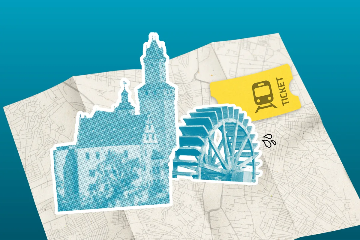 Darstellung eines historischen Gebäudes sowie eines Wasserrads. Ein Zugticket symbolisiert die Anreise, im Hintergrund ist ein stilisierter Stadtplan sichtbar.