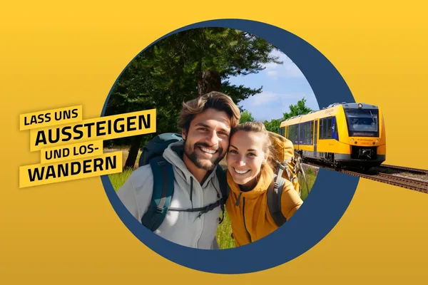 Eine Frau und ein Mann lächeln in die Kamera. Im Hintergrund ist die oberpfalzbahn zu sehen, deren Schienen aus dem runden Bild heraus auf eine gelbe Fläche führen, auf der "Lass uns aussteigen und loswandern" steht.