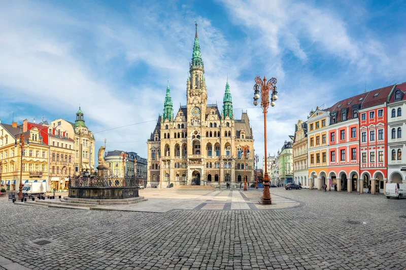 Blick auf die historische Gebäudefassade in Liberec