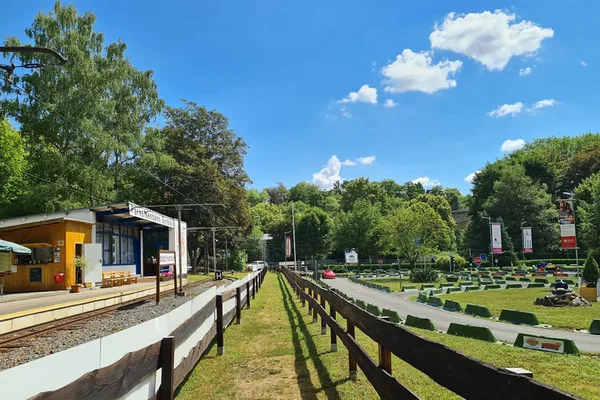 Syratalanlage in Plauen mit Parkeisenbahn und Verkehrsübungsplatz