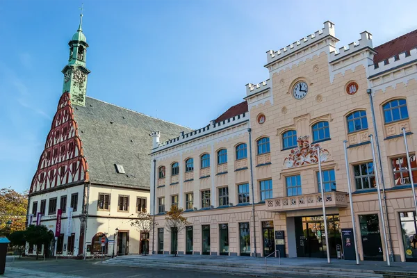 Das Bild zeigt das Zwickauer Rathaus mit Theater.