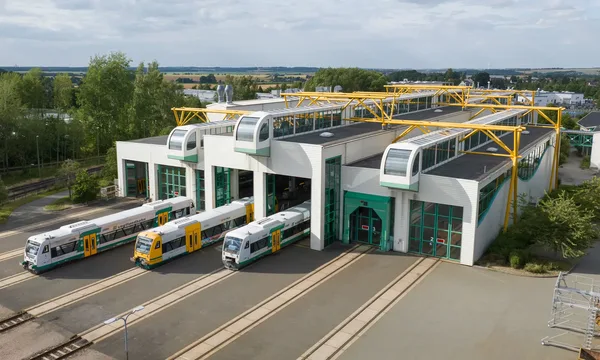 Das Bild zeigt den Betriebshof der Länderbahn im sächsischen Neumark.