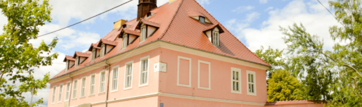 Der unscheinbare Barockpalast von außen