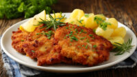 Schnitzel mit Rosmarin-Kartoffeln