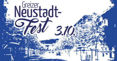 Das Bild ist ein Werbeposter für das "Greizer Neustadt-Fest", das am 3. Oktober stattfindet. Der Text ist in einer stilisierten Schrift geschrieben und der Hintergrund zeigt eine künstlerische Darstellung einer Straße mit Bäumen und Gebäuden, hauptsächlich in Blau- und Weißtönen.