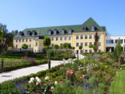 Gebaeude und anlage des plattlinger isar park dieter weber