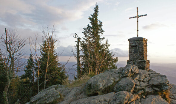 Falkensteingipfel an einem Oktoberabend Falkensteingipfel an einem Oktoberabend